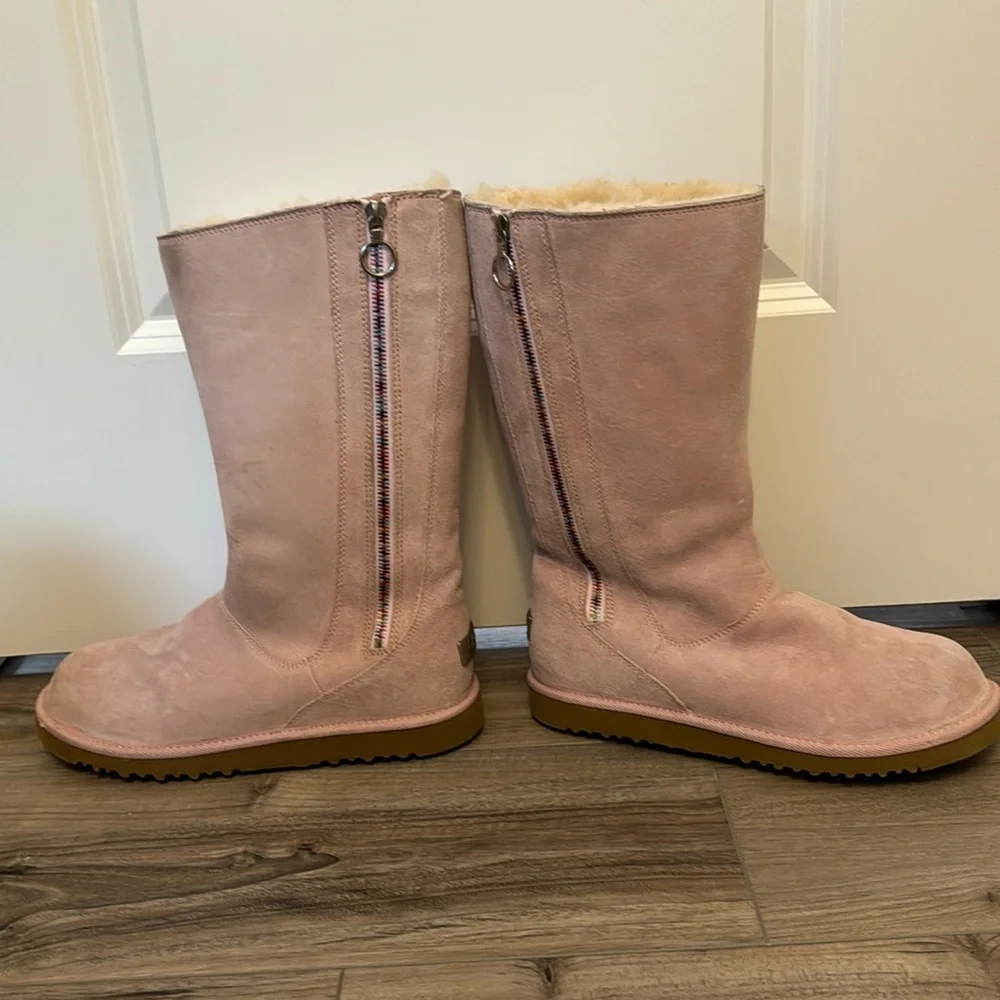 UGG Australia Hayden Pink Suede Rainbow Side Zip Boots SN 5655